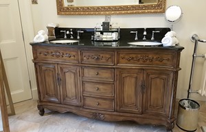trump intl bathroom