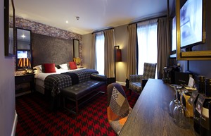 Mal Club Room