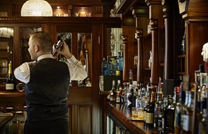 The Manor Bar 5 