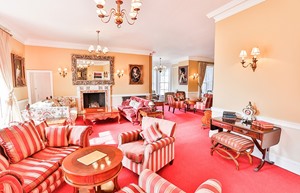 carberry tower suites